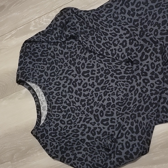 💥Bundle Only! No Boundaries- XXL- Long Sleeve Top - Picture 2 of 5